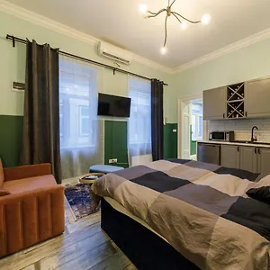 Cozy Modern Space At The Heart Of The Magyarország